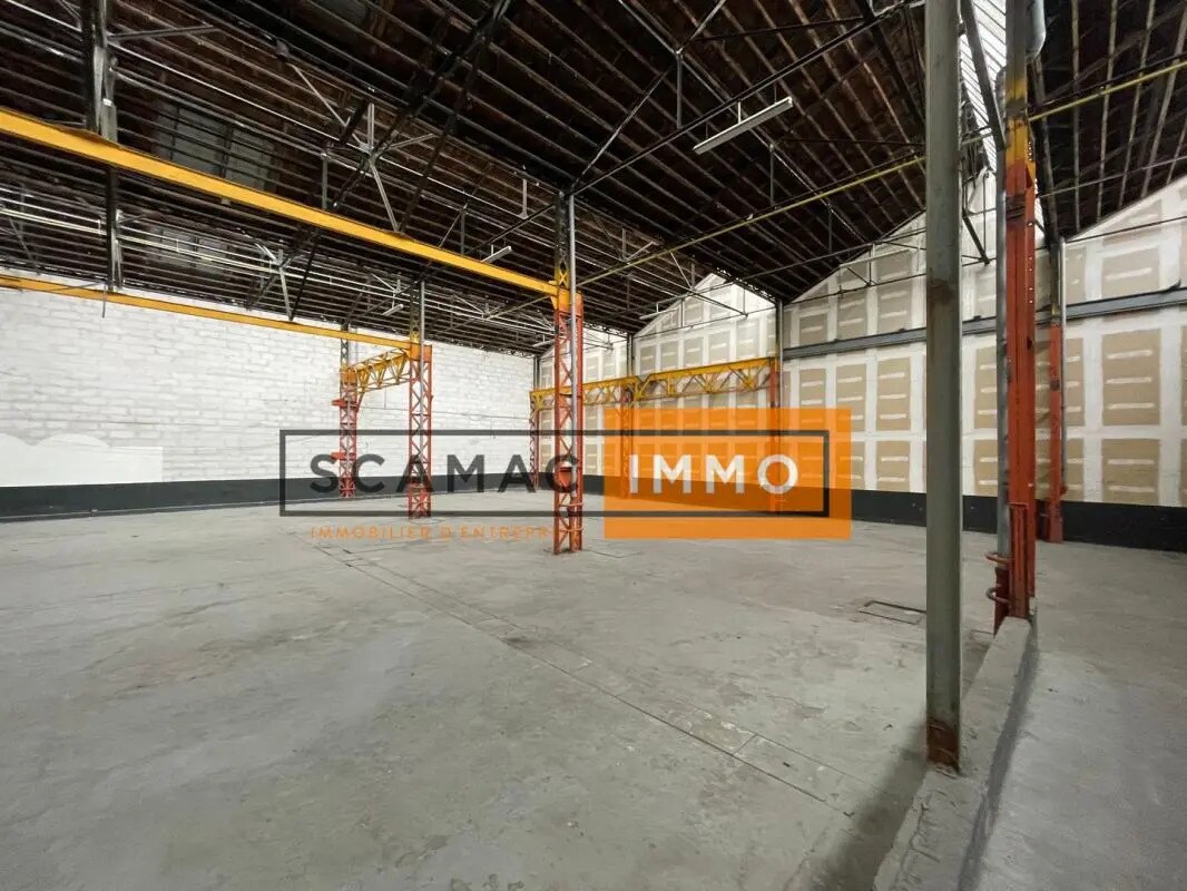 Industrial in Villeneuve-la-Garenne for lease Building Photo- Image 1 of 7