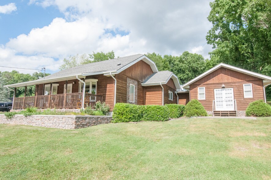 4112 S Lone Pine Ave, Springfield, MO 65804