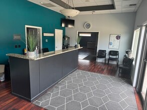 3801 General Electric Rd, Bloomington, IL for lease Interior Photo- Image 1 of 19