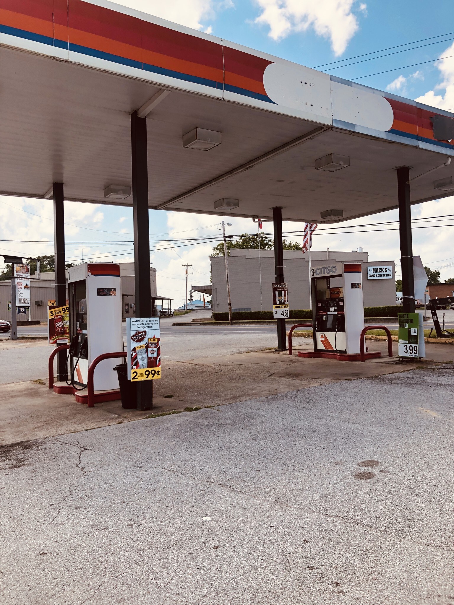 1330 E Main St, Atwood, TN 38220