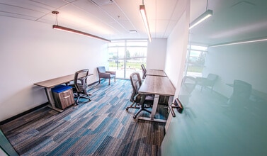 252 W Esplanade, North Vancouver, BC for lease Interior Photo- Image 1 of 5