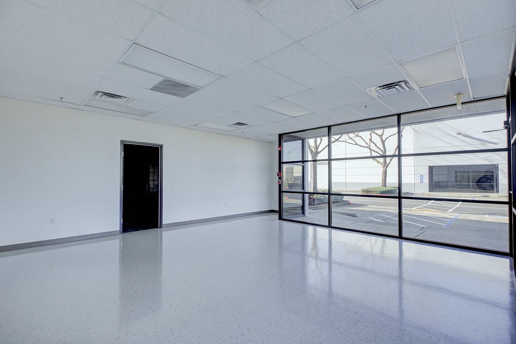 10281 Iron Rock Way, Elk Grove, CA for lease Interior Photo- Image 1 of 2