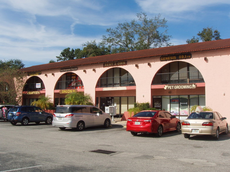 401-445 W Vine St, Kissimmee, FL for sale - Primary Photo - Image 1 of 3