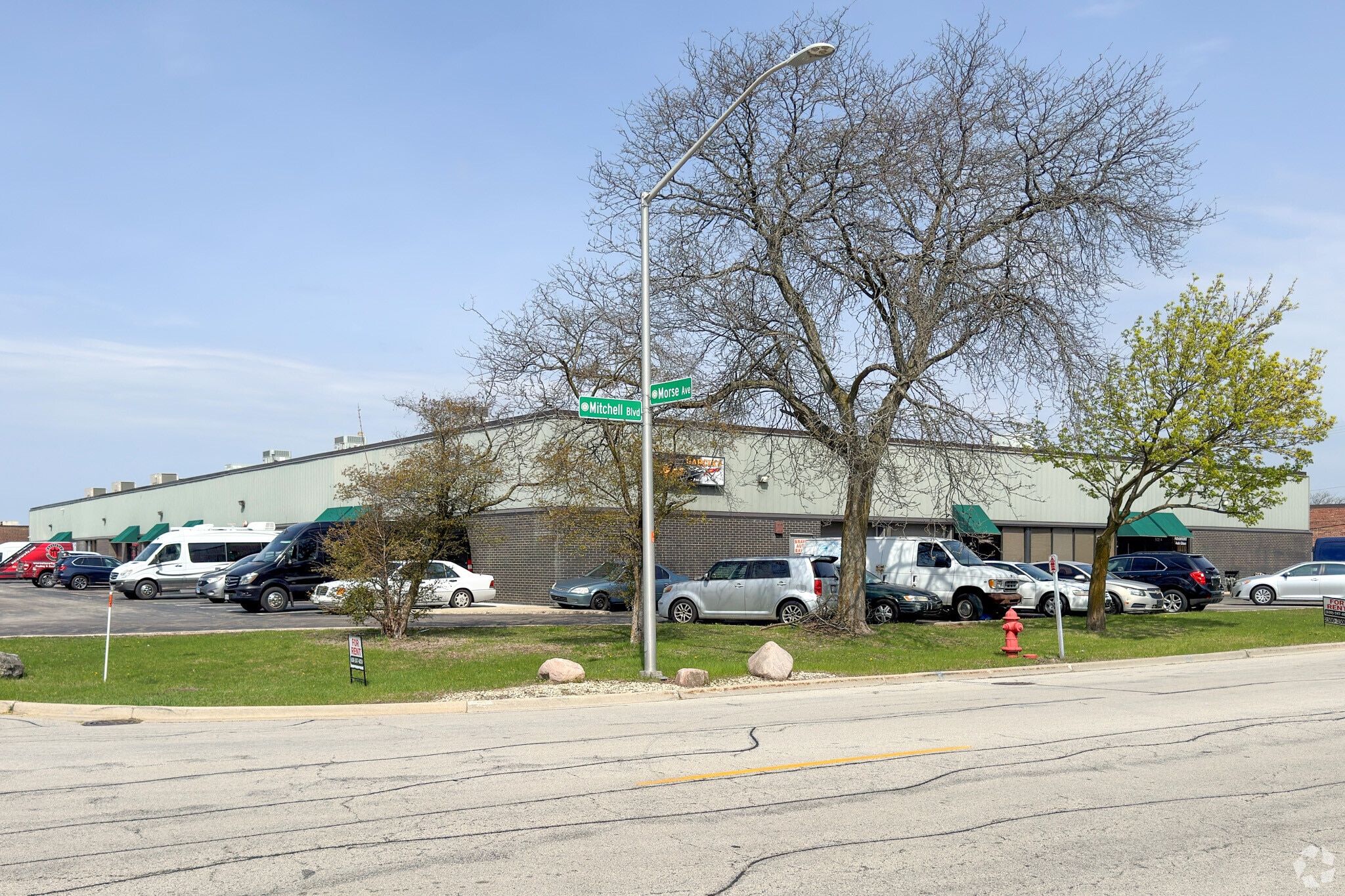 502 Morse Ave, Schaumburg, IL for lease Primary Photo- Image 1 of 6