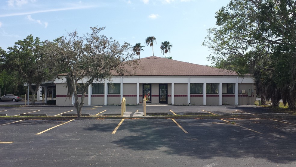 1859 Northgate Blvd, Sarasota, FL for sale - Building Photo - Image 1 of 1