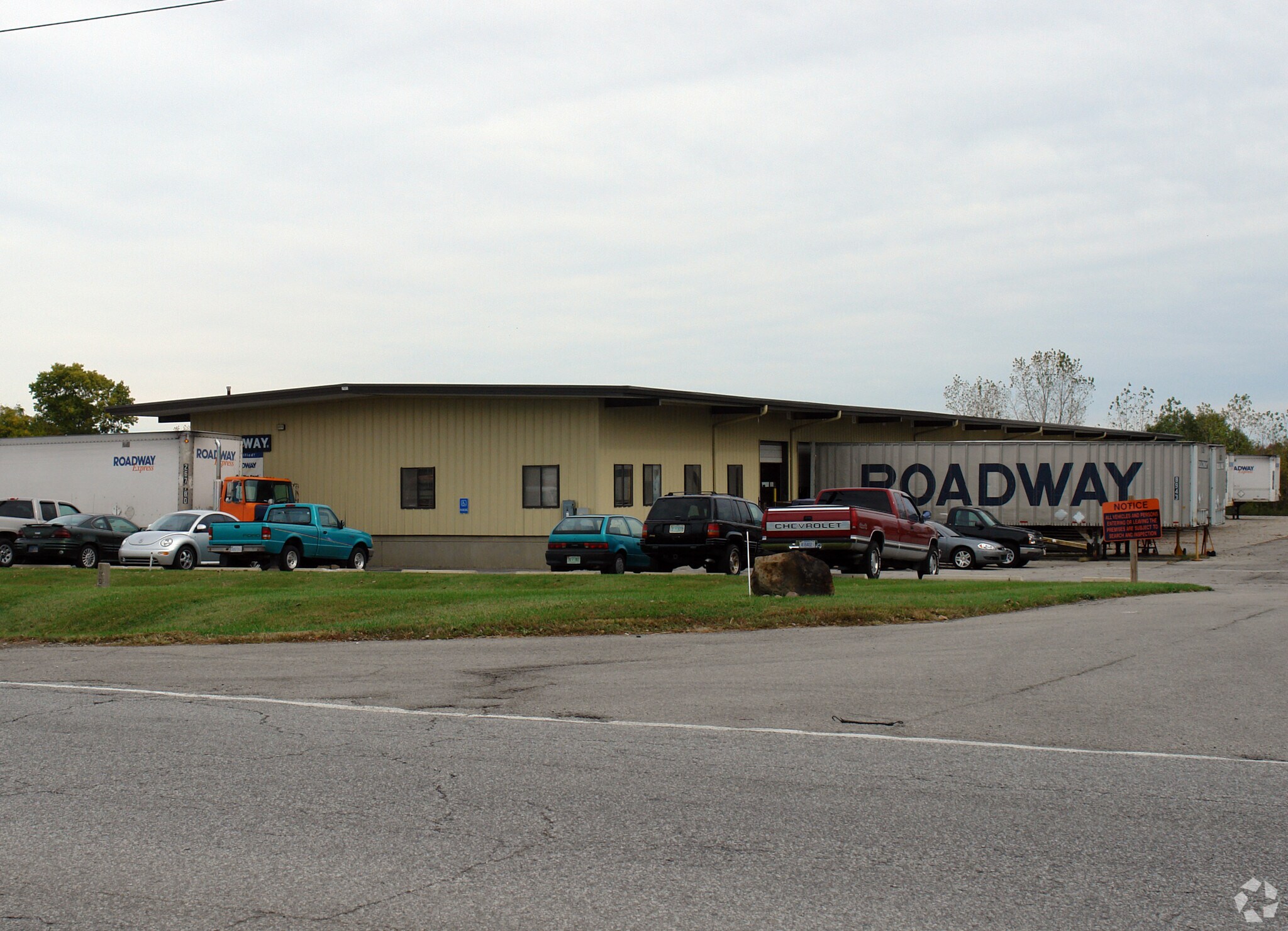 3513 S Maplecrest Rd, Fort Wayne, IN for sale Primary Photo- Image 1 of 1