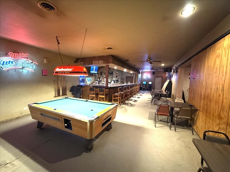 205 N Macon St, Bevier, MO for sale - Primary Photo - Image 1 of 28