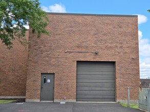 208 Murphy Rd, Hartford, CT for lease Building Photo- Image 2 of 3