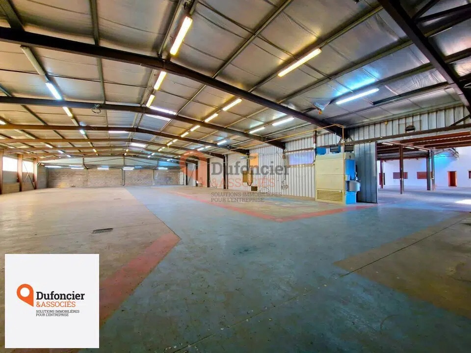 Office in Poitiers for lease Interior Photo- Image 1 of 13