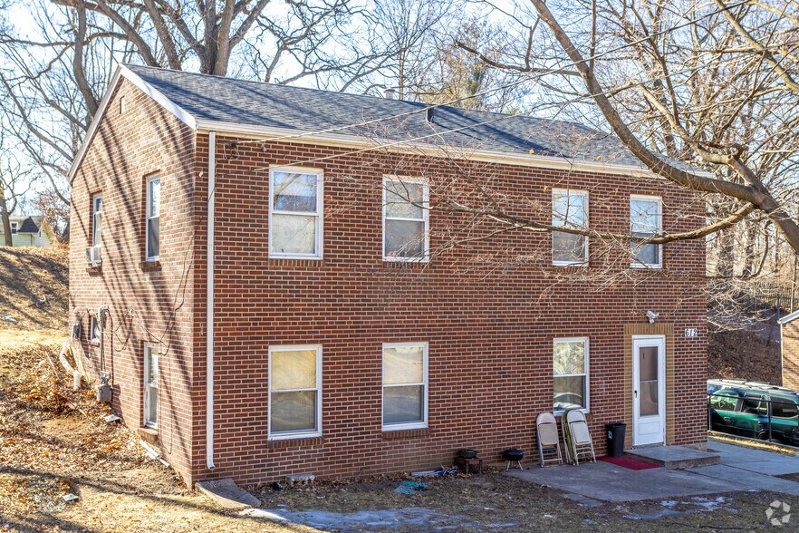 612 Bancroft St, Des Moines, IA for sale - Building Photo - Image 2 of 2
