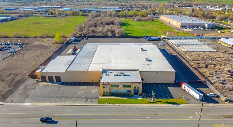 94 W Valley Mall Blvd, Union Gap, WA for lease Building Photo- Image 1 of 19