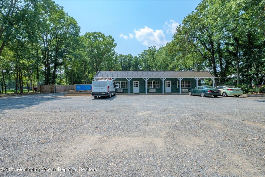 420 Chandler Rd, Jackson, NJ for sale - Building Photo - Image 1 of 1