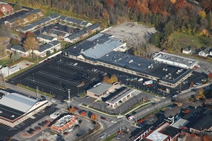 Georgetowne Shopping Center - Bar