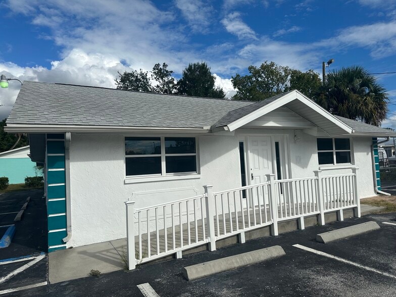 708 NE 6th St, Crystal River, FL for sale - Building Photo - Image 1 of 13