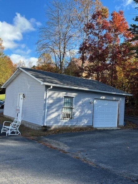 796 Piney Forest Rd, Danville, VA for sale - Building Photo - Image 2 of 2