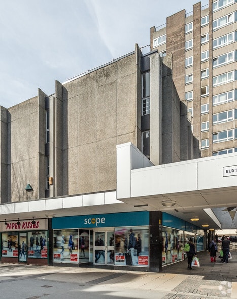 92 New St, Huddersfield for sale - Primary Photo - Image 1 of 2