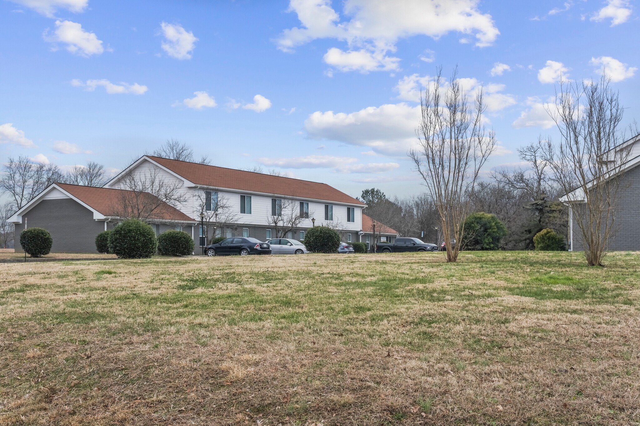 303 Johnson Ln, Tullahoma, TN for sale Building Photo- Image 1 of 1