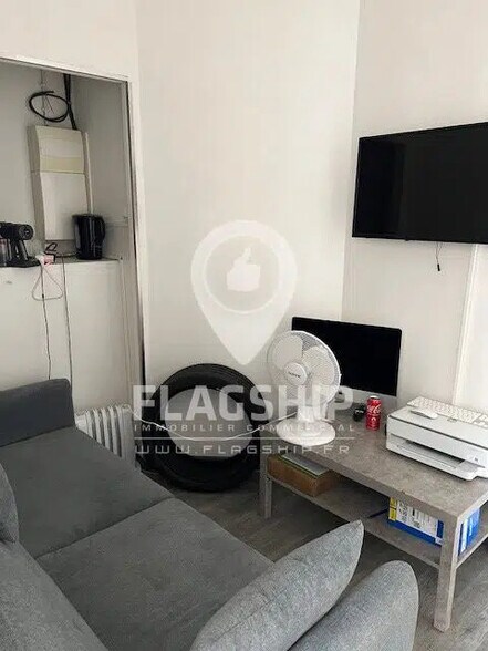 Retail in Boulogne-Billancourt for lease - Interior Photo - Image 2 of 5