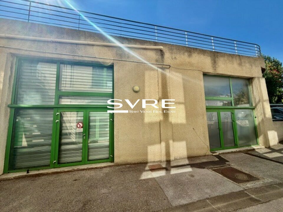 Flex in Marseille for lease Building Photo- Image 1 of 6