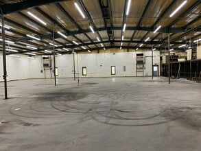 121 Alsonia St, Estill Springs, TN for lease Interior Photo- Image 1 of 12