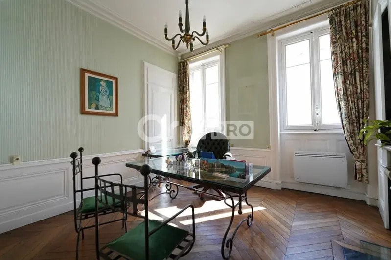 73 Rue Vauban, Lyon for sale Interior Photo- Image 1 of 11