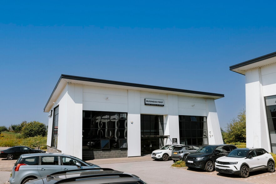 Cowm Top Ln, Rochdale for lease - Building Photo - Image 2 of 7