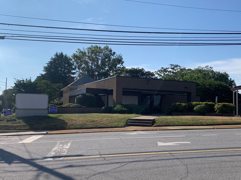 21 Main Avenue Dr, Taylorsville, NC for lease - Building Photo - Image 2 of 5