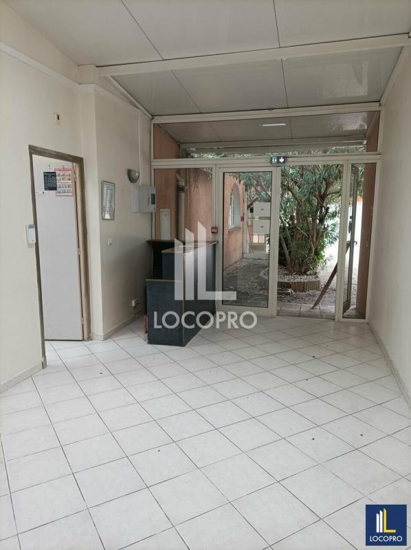 Retail in Cagnes-sur-Mer for sale Lobby- Image 1 of 15