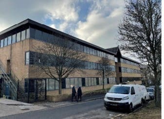 1 Elstree Way, Borehamwood for lease - Building Photo - Image 2 of 6