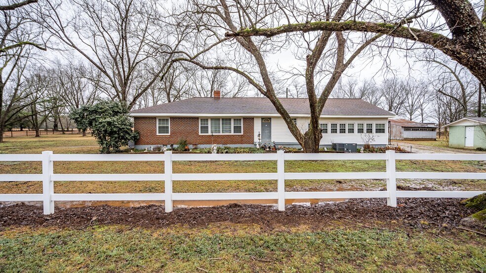 1491 Sewell Church Rd, Mansfield, GA 30055 1491 Sewell Church Rd