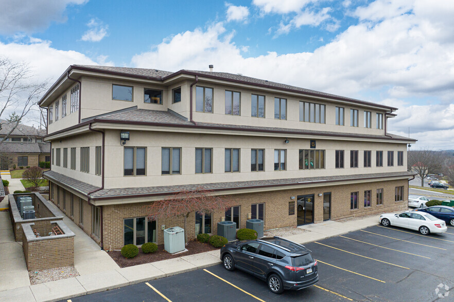 6728 Loop Rd, Centerville, OH for sale - Primary Photo - Image 1 of 16