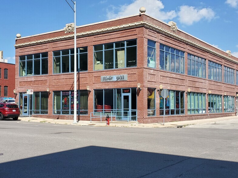1625-1627 Oak St, Kansas City, MO for lease - Building Photo - Image 2 of 14