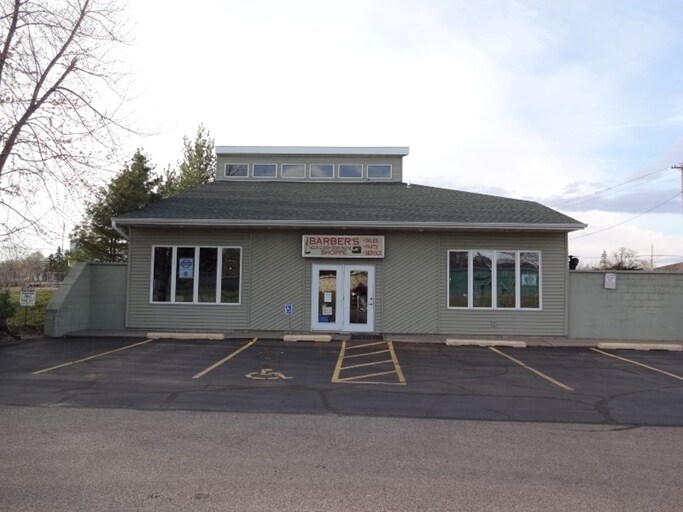 2400 Church St, Stevens Point, WI for sale - Building Photo - Image 1 of 1