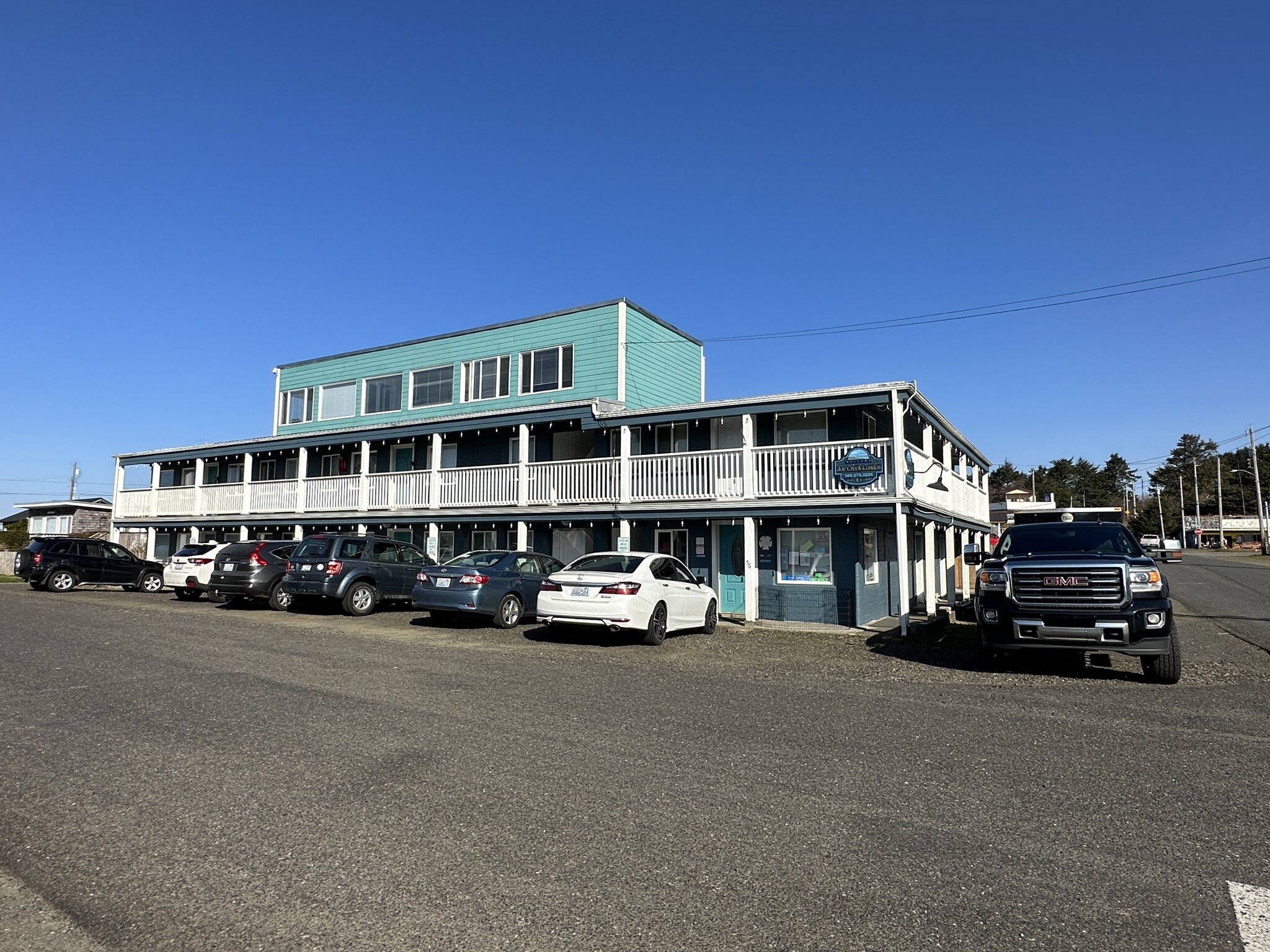 56 Central Ave, Pacific Beach, WA for sale Building Photo- Image 1 of 22