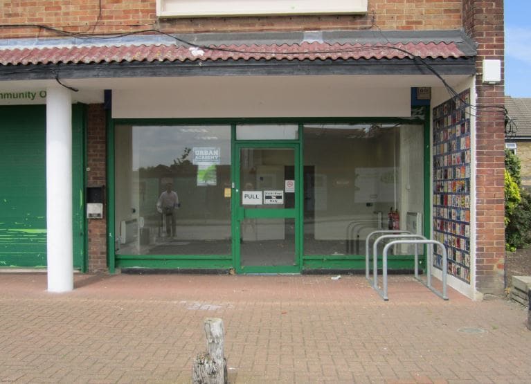 6 Saxon Ave, Feltham for sale Primary Photo- Image 1 of 1