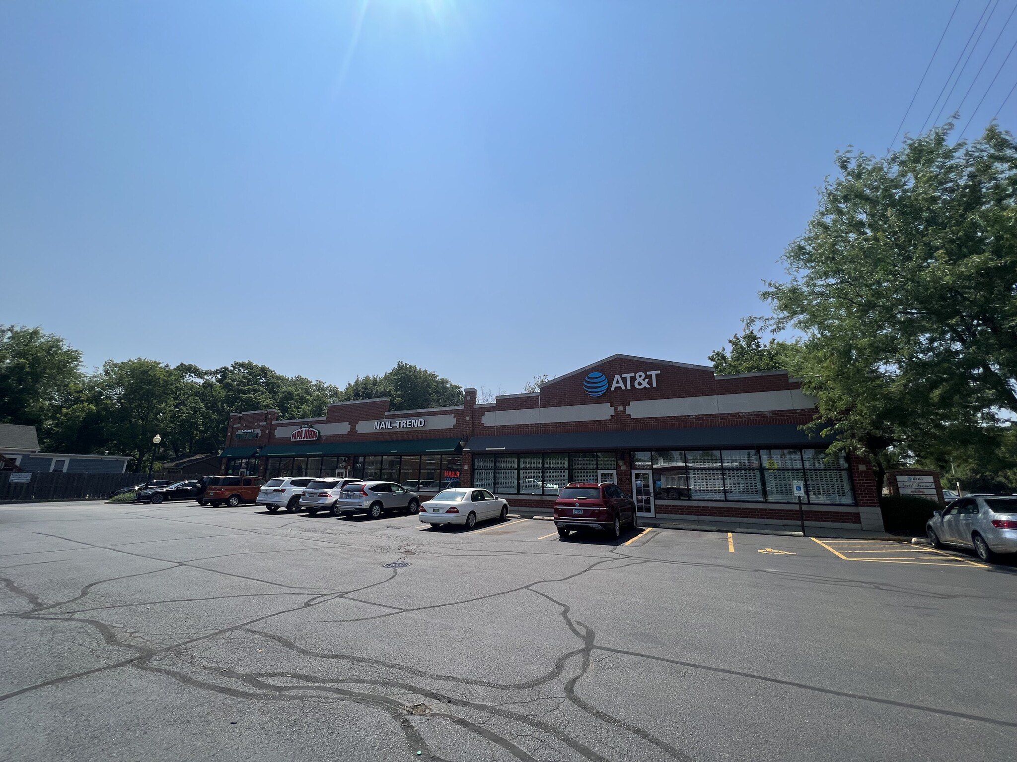 721-729 Main St, West Dundee, IL for lease Building Photo- Image 1 of 13