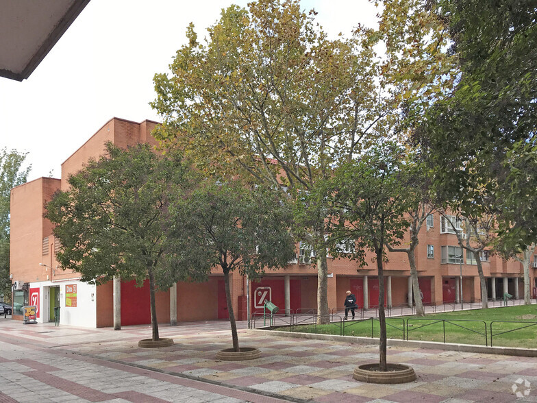 Plaza Antonio Machado, 5, Rivas-Vaciamadrid, Madrid for lease - Building Photo - Image 2 of 4