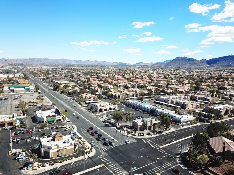 1601-1659 W Warm Springs Rd, Henderson, NV for lease - Building Photo - Image 2 of 11