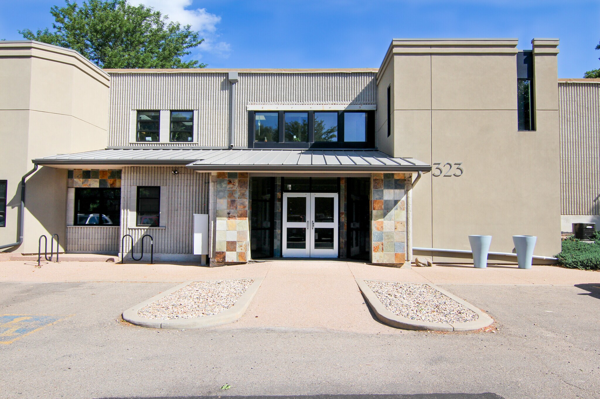 323 W Drake Rd, Fort Collins, CO 80526 Office for Sale