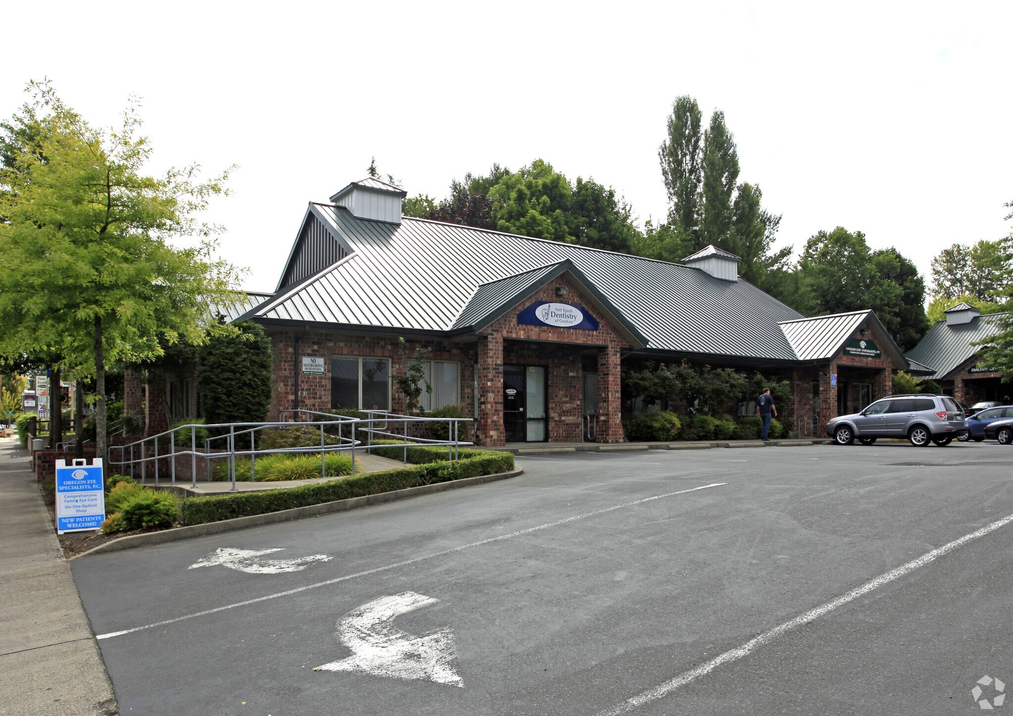 1380-1396 E Powell Blvd, Gresham, OR for sale Primary Photo- Image 1 of 1