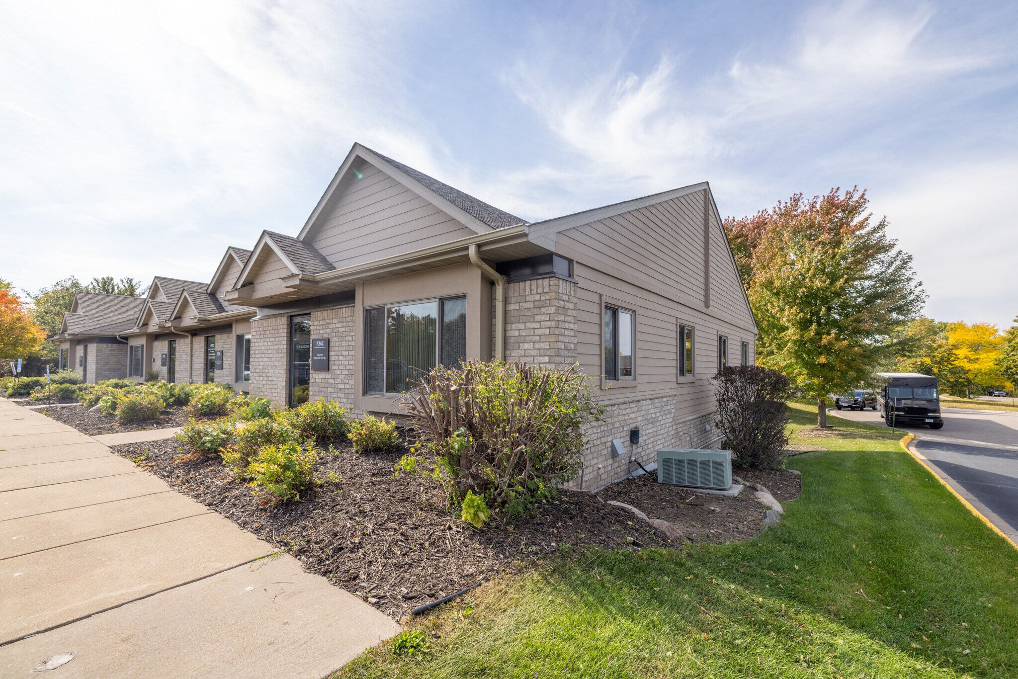 7224-7242 Forest View Ln N, Osseo, MN for sale Primary Photo- Image 1 of 1