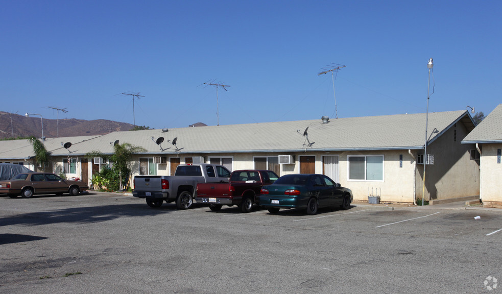 3859 Stobbs Way, Jurupa Valley, CA for lease - Building Photo - Image 3 of 4