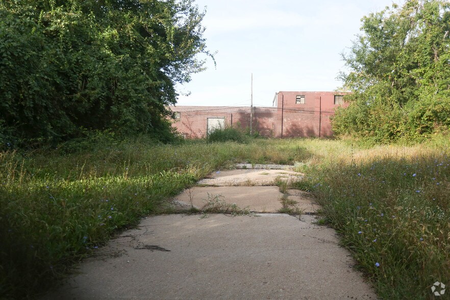 928-936 Benton St, Valley Park, MO for sale - Primary Photo - Image 1 of 1