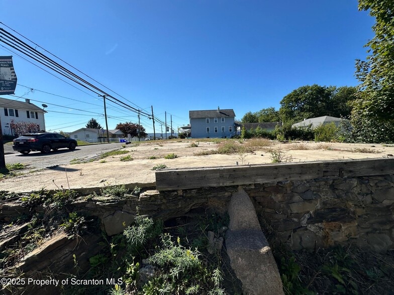 433-439 Main Rd, Hanover Township, PA for sale - Building Photo - Image 3 of 21