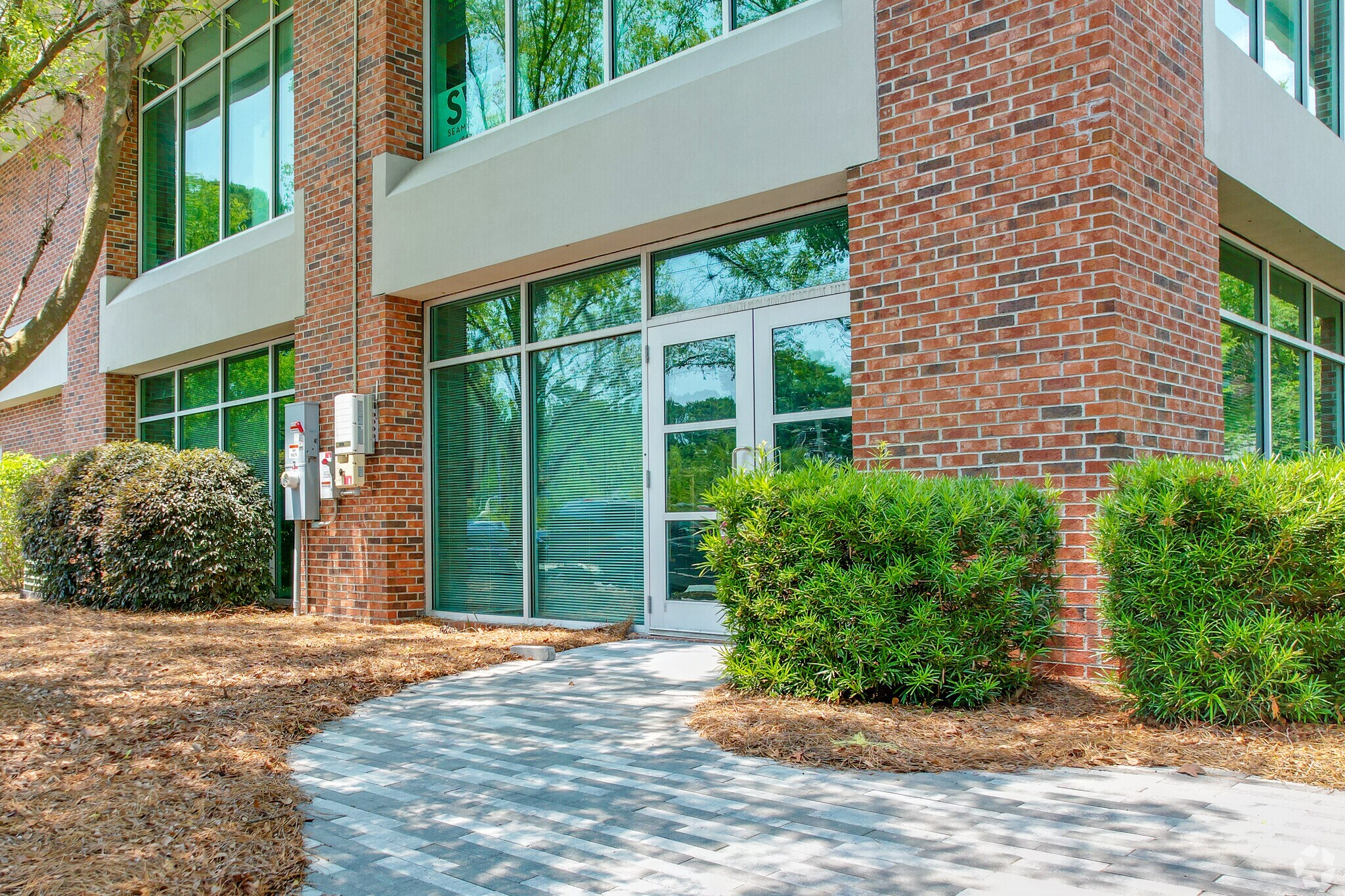 501 Wando Park Blvd, Mount Pleasant, SC 29464 Long Point Center