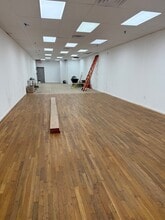 419-437 Hawkins Ave, Ronkonkoma, NY for lease Interior Photo- Image 2 of 6