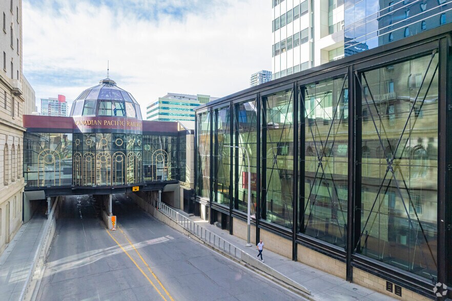 201 9th Ave SW, Calgary, AB for sale - Primary Photo - Image 1 of 1