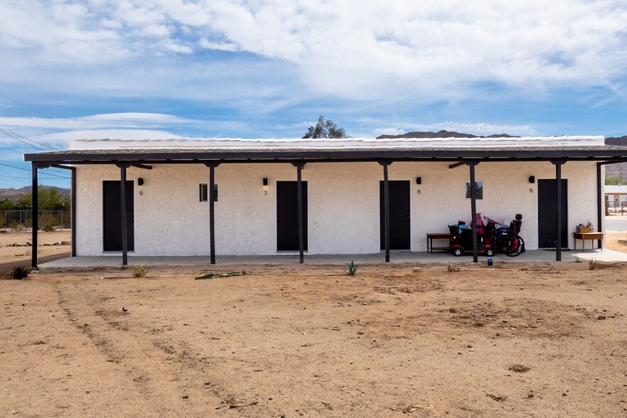 6563 Oasis Ave, Twentynine Palms, CA for sale - Building Photo - Image 3 of 24