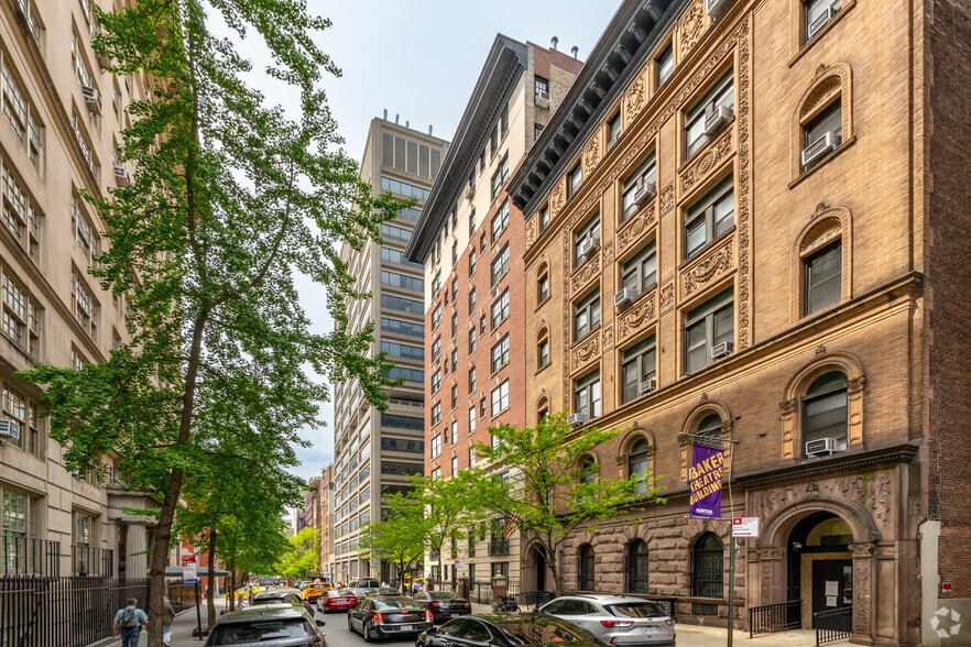 901-903 Lexington Ave, New York, NY for lease - Building Photo - Image 3 of 13
