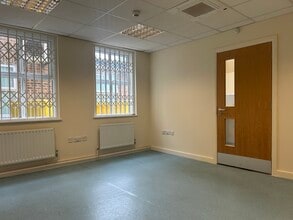 949 London Rd, Thornton Heath for lease Interior Photo- Image 2 of 5